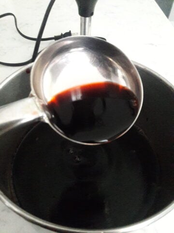 Deep reddish brown tea for kashmiri chai