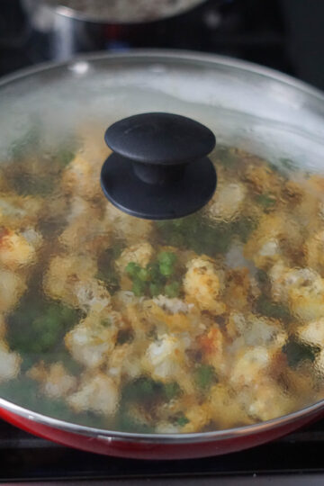 cauliflower subzi shaak