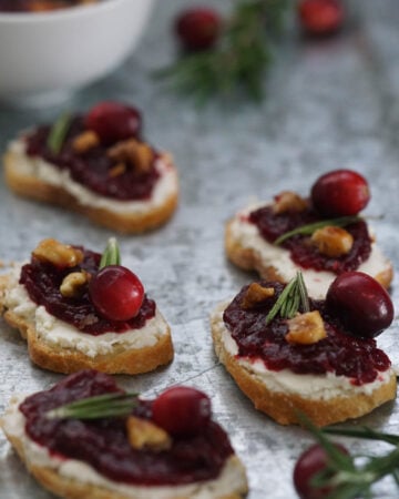 goat cheese crostini