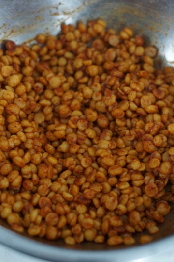 cooked chana dal with spices