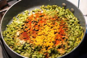 Guvar nu shaak with spices.