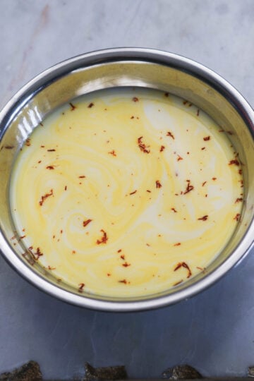 Saffron blooming in milk.
