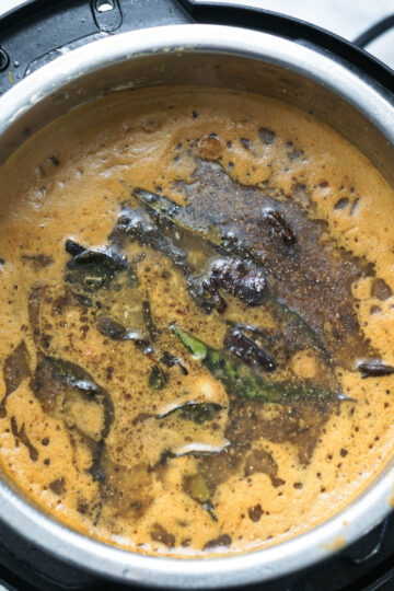 Tadka in dal.