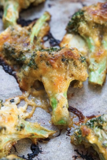 Cheesy malai broccoli piece with spices.